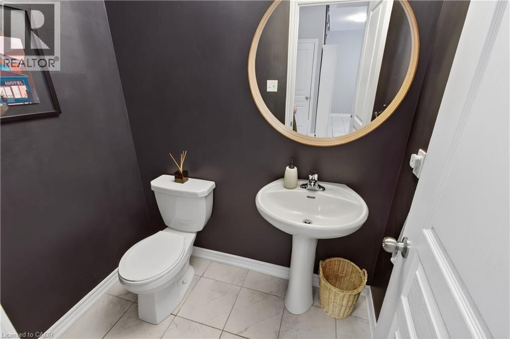 54 Nisbet Boulevard Unit# 33, Waterdown, Ontario  L8B 0Y3 - Photo 28 - 40831125