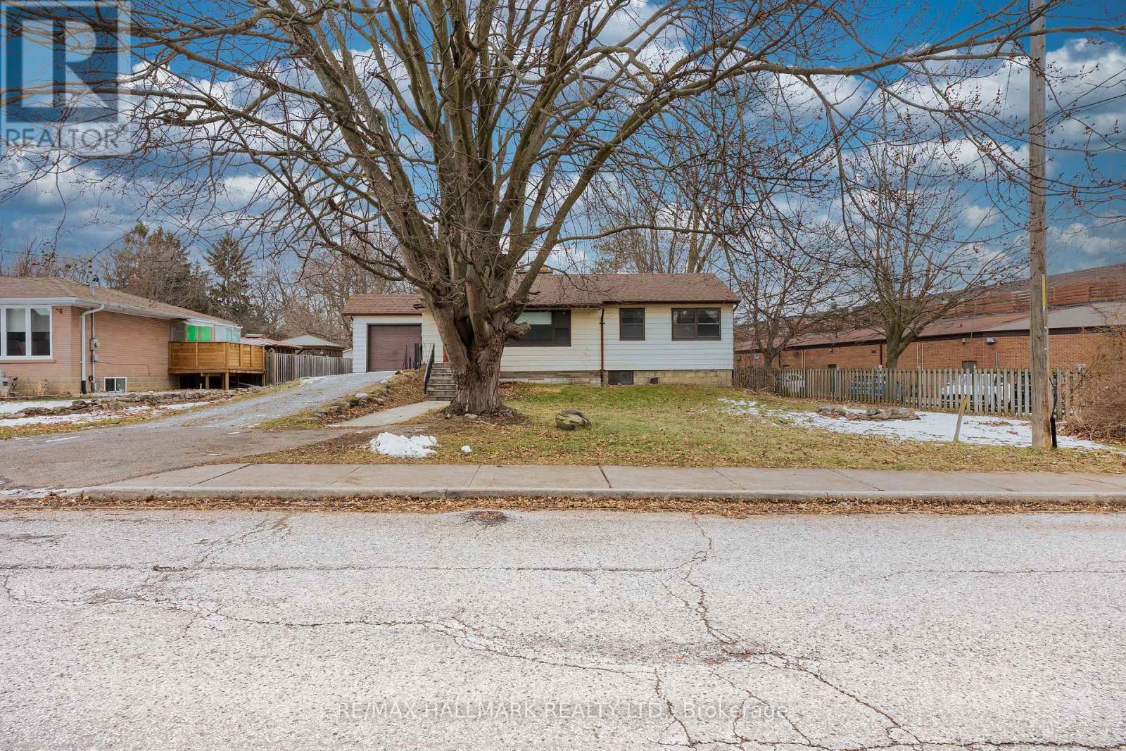 1911 Glenview Road, Pickering, Ontario  L1V 1W9 - Photo 1 - E13182648