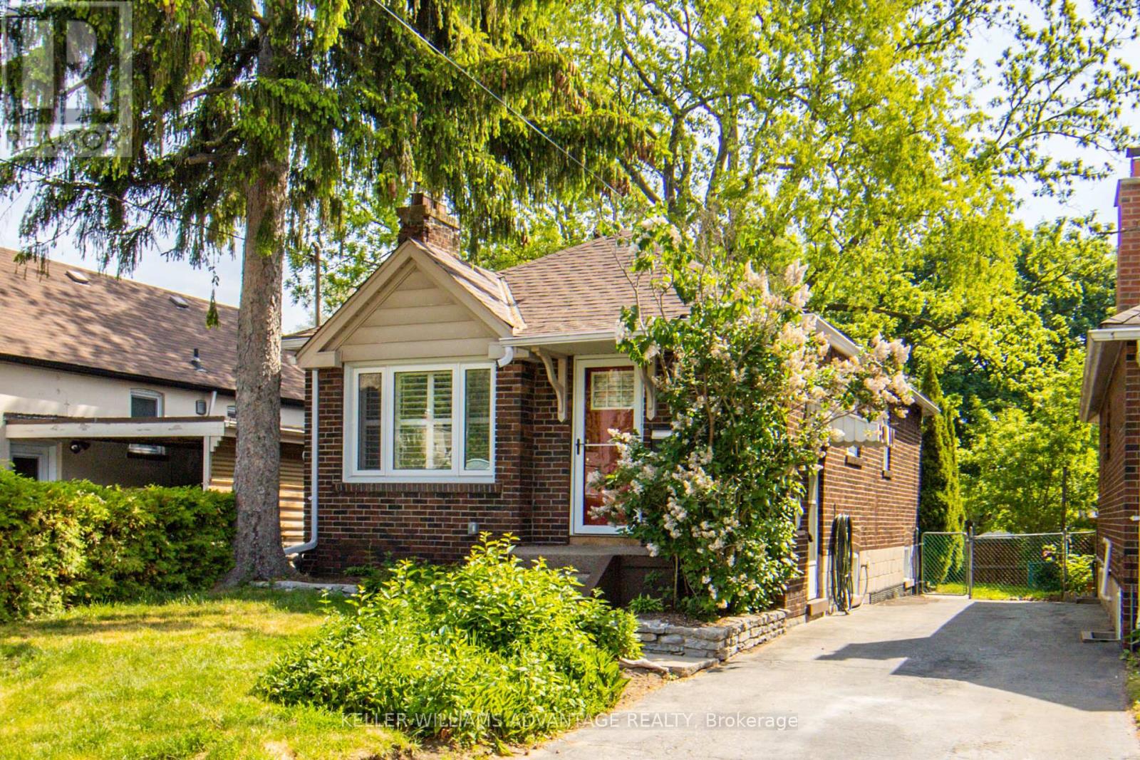 57 RED DEER AVENUE, Toronto, Ontario