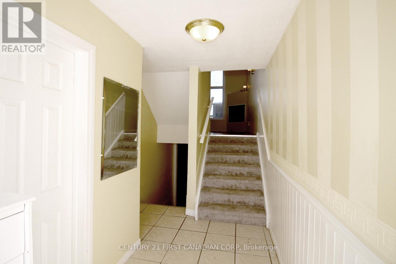 21 - 1460 Limberlost Road, London North, Ontario  N6G 2C6 - Photo 2 - X12841042