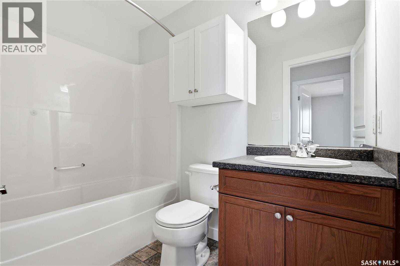 741 Glenview Cove, Martensville, Saskatchewan  S0K 0A2 - Photo 18 - SK036958