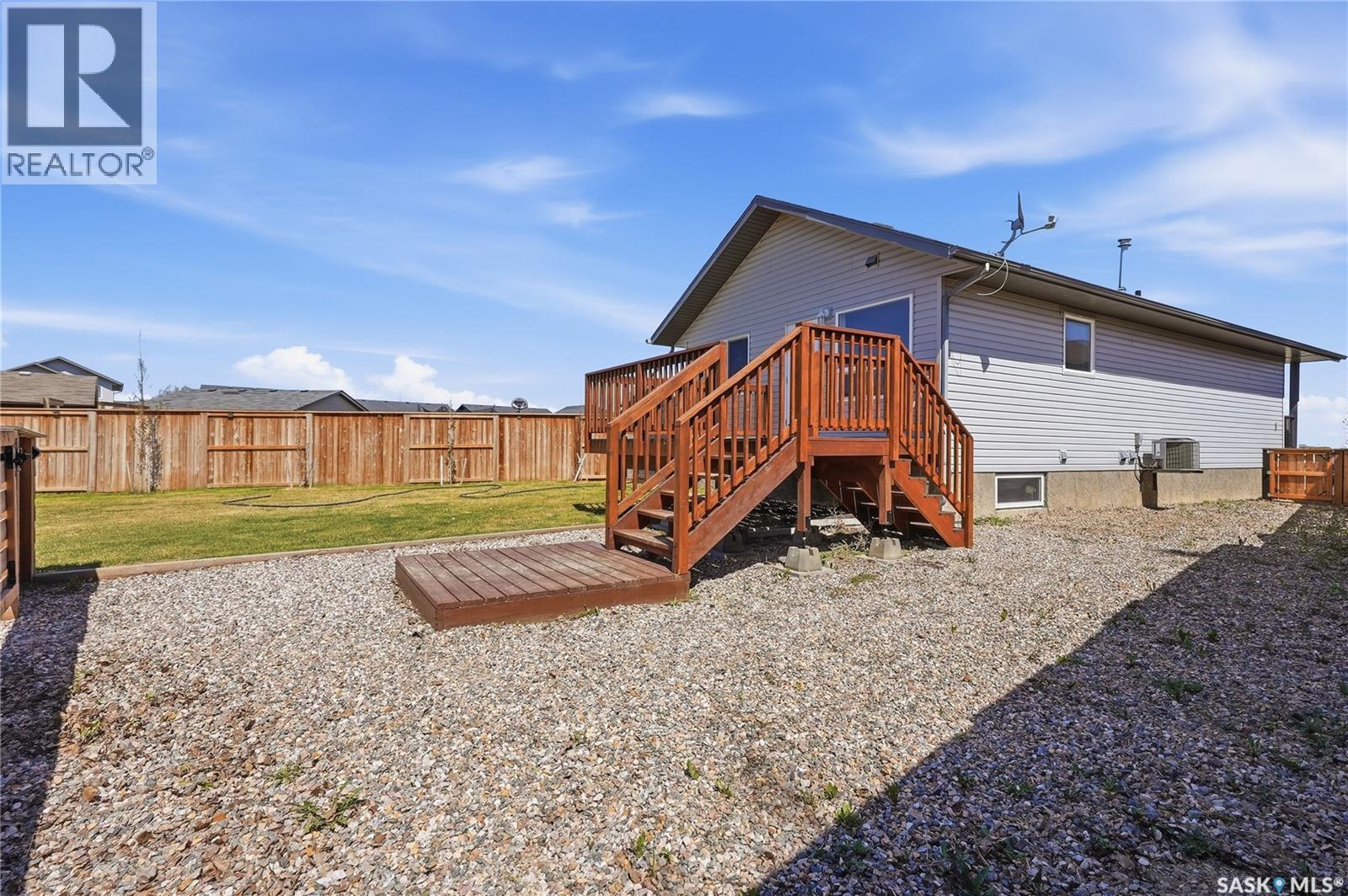 741 Glenview Cove, Martensville, Saskatchewan  S0K 0A2 - Photo 34 - SK036958