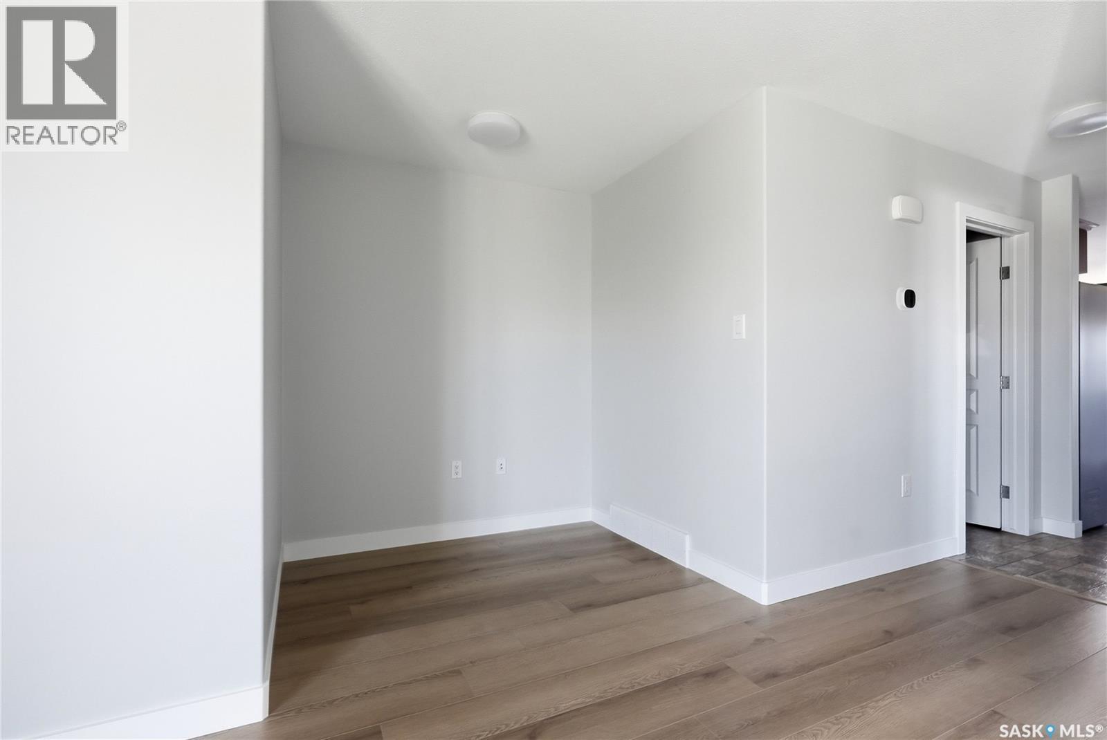 741 Glenview Cove, Martensville, Saskatchewan  S0K 0A2 - Photo 7 - SK036958