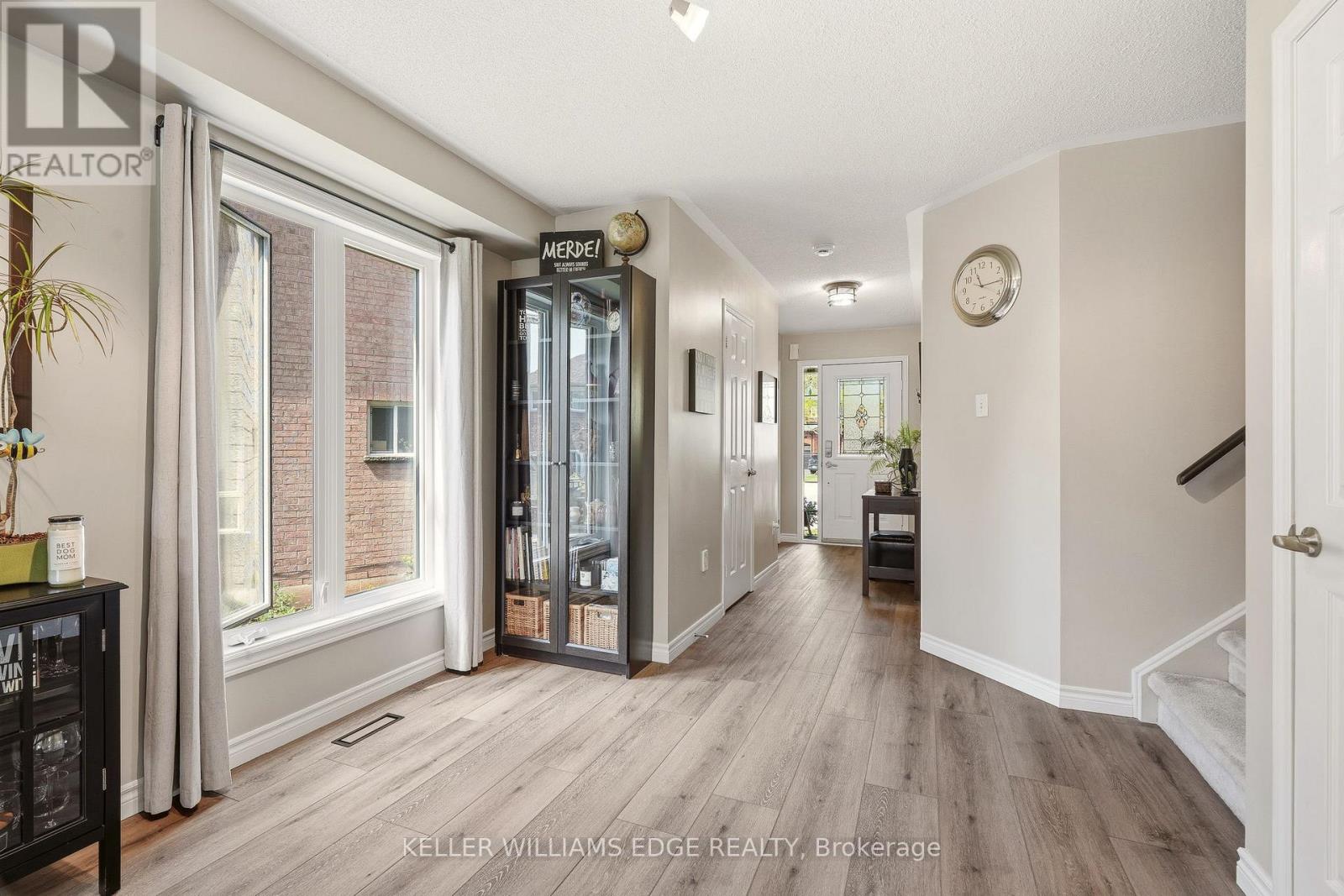 5114 Tree Court, Burlington, Ontario  L7L 6K3 - Photo 6 - W13182730