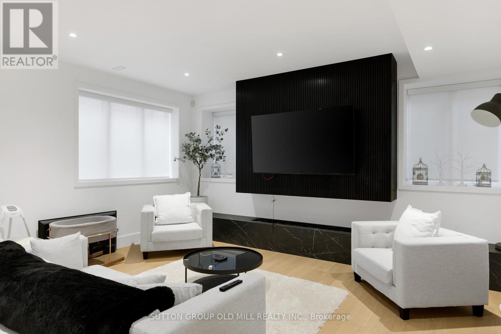 18 Blair Athol Crescent, Toronto, Ontario  M9A 1X5 - Photo 31 - W13182764