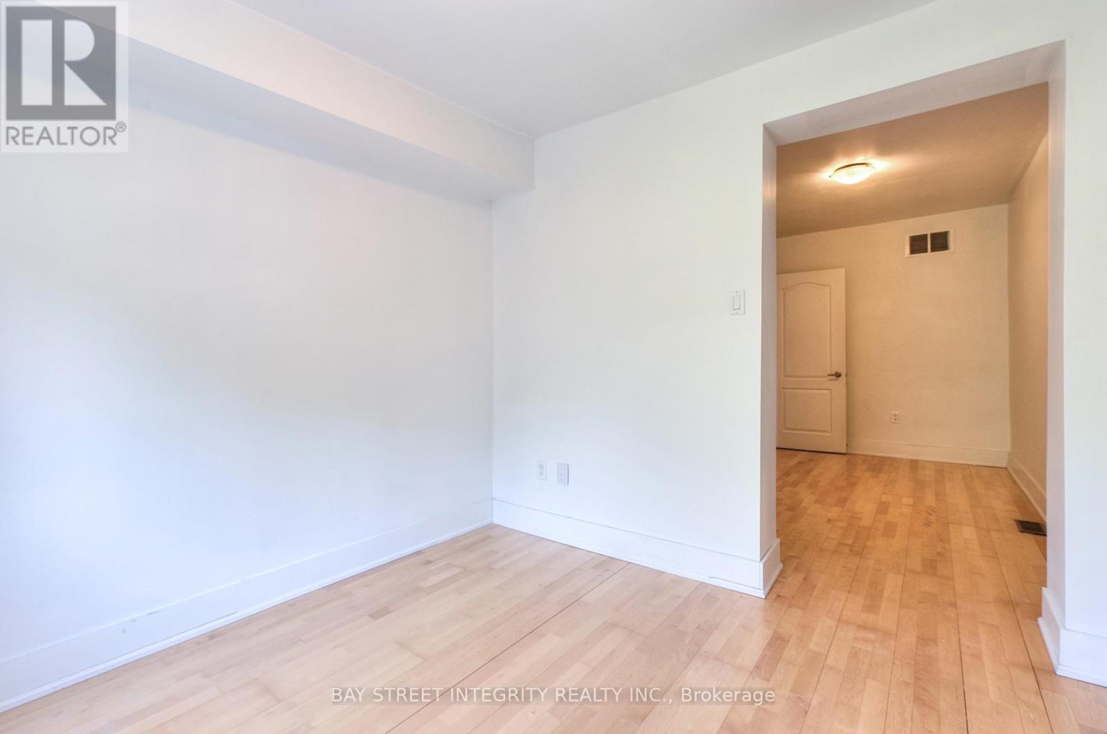 1282 Lansdowne Avenue, Toronto, Ontario  M6H 3Z8 - Photo 19 - W13182816