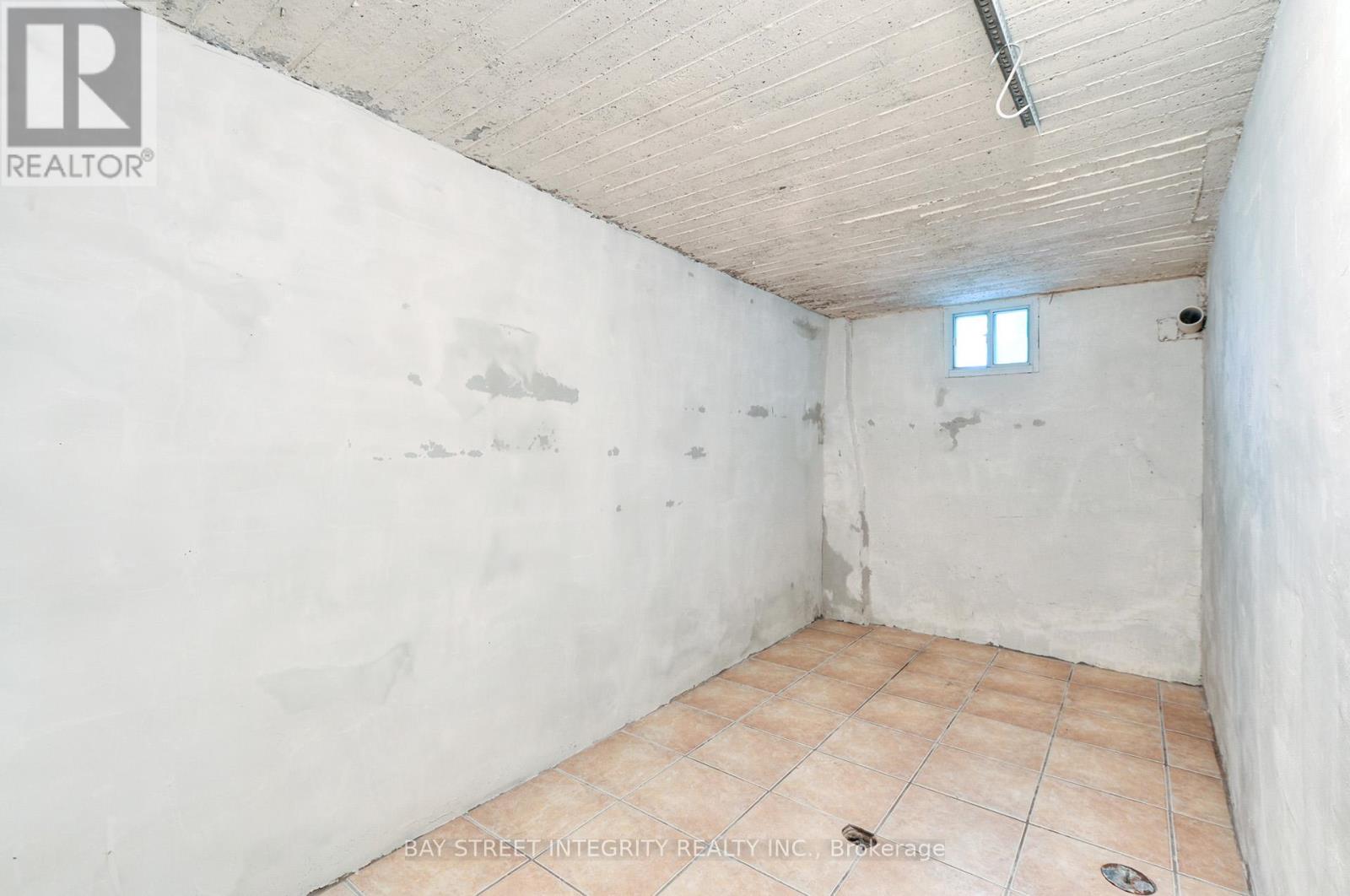 1282 Lansdowne Avenue, Toronto, Ontario  M6H 3Z8 - Photo 31 - W13182816