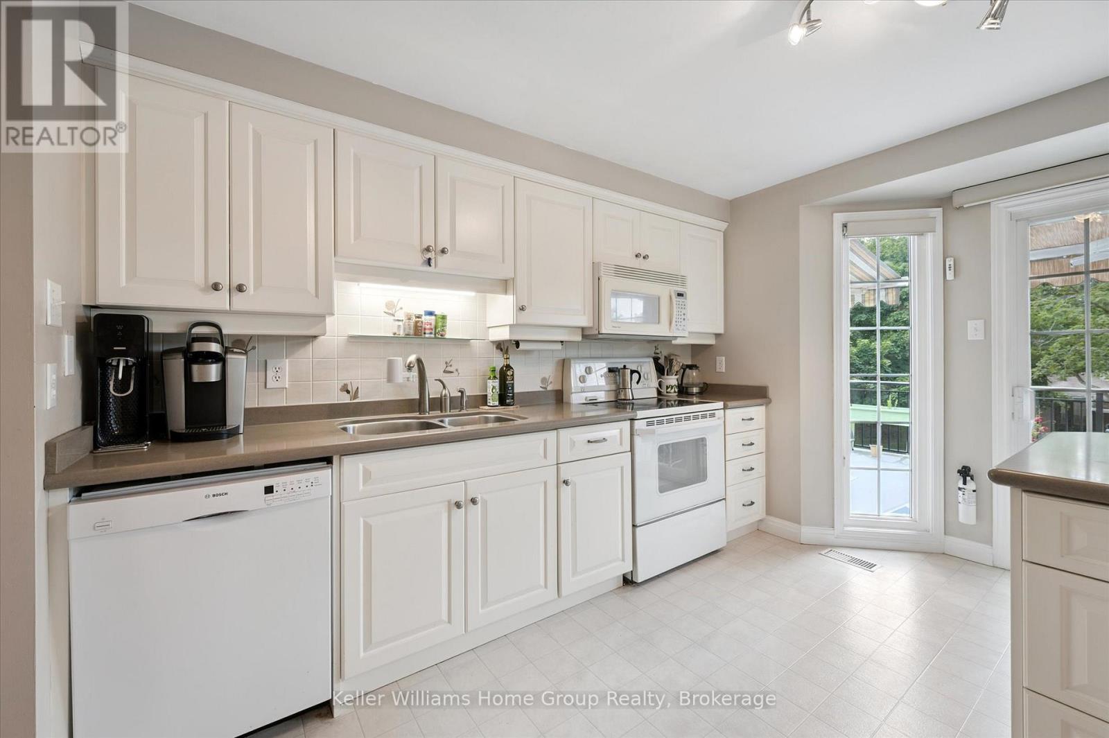 4 - 106 Woodlawn Road E, Guelph, Ontario  N1E 1B7 - Photo 13 - X12914406