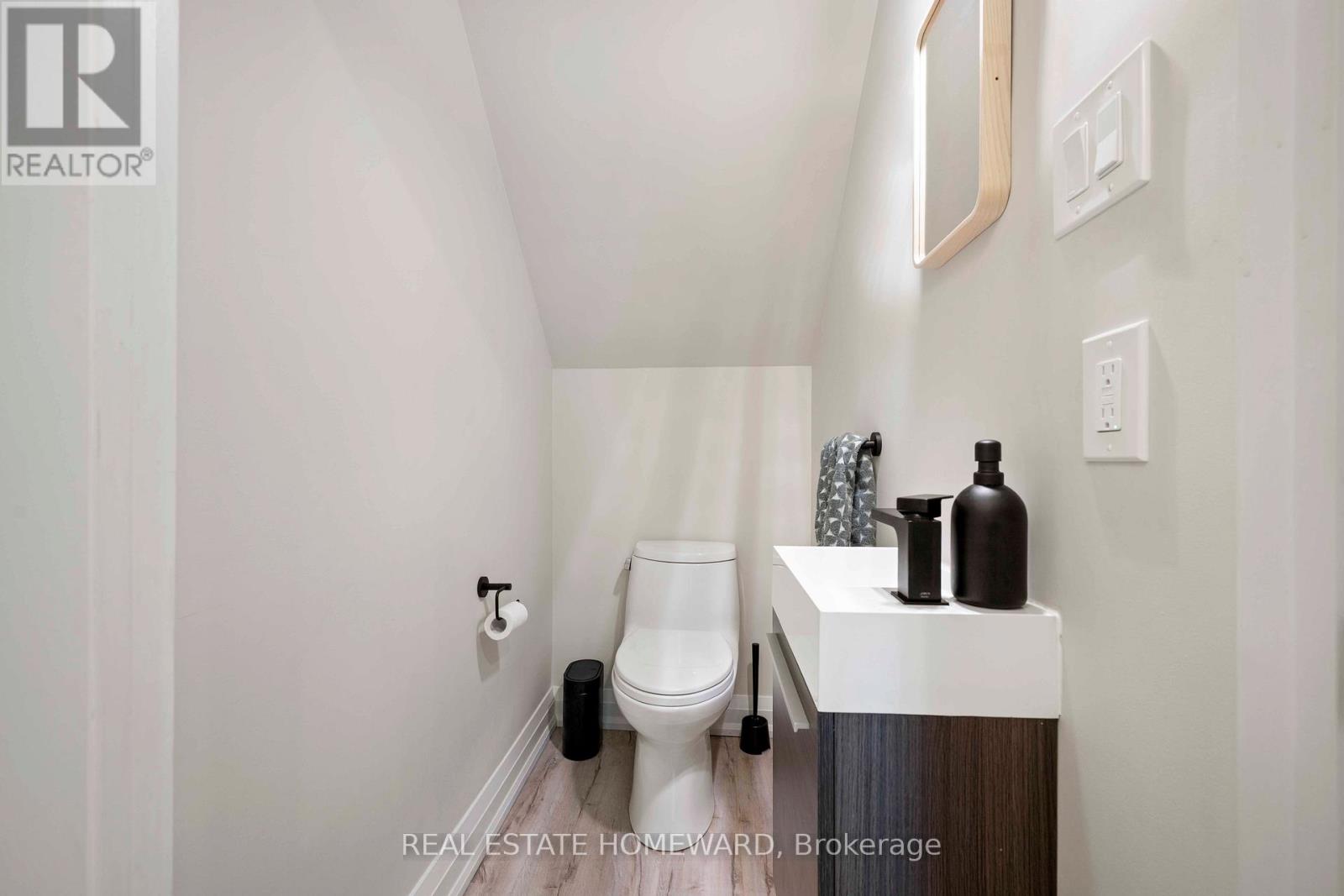 51 Harcourt Avenue, Toronto, Ontario  M4J 1J3 - Photo 35 - E13175328