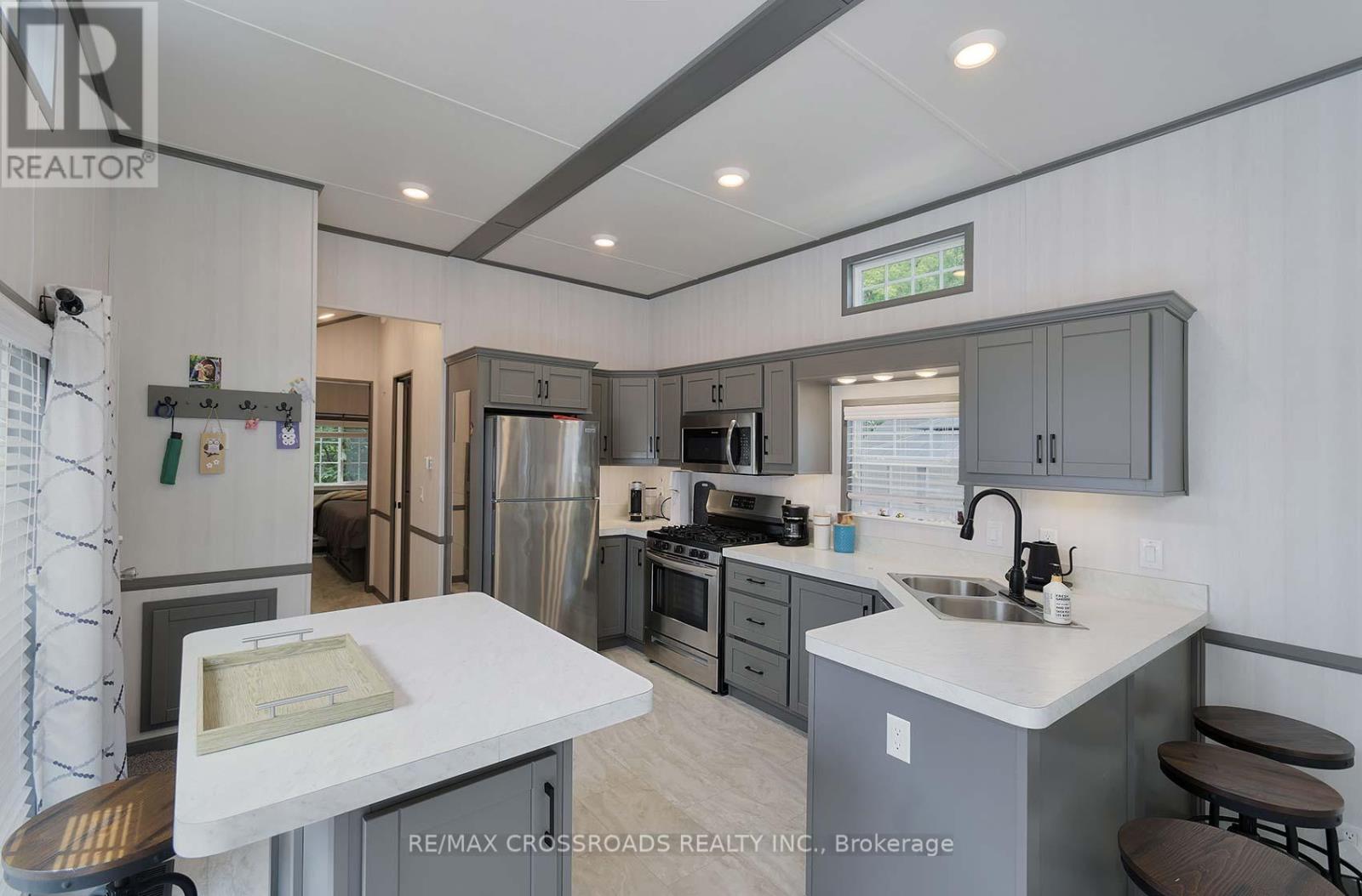 Spruce 40 - 15014 Ninth Line, Whitchurch-Stouffville, Ontario  L0G 1E0 - Photo 11 - N13169998
