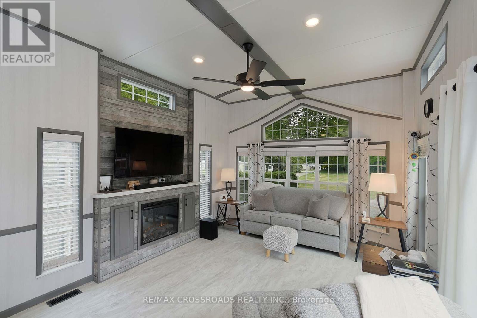 Spruce 40 - 15014 Ninth Line, Whitchurch-Stouffville, Ontario  L0G 1E0 - Photo 6 - N13169998