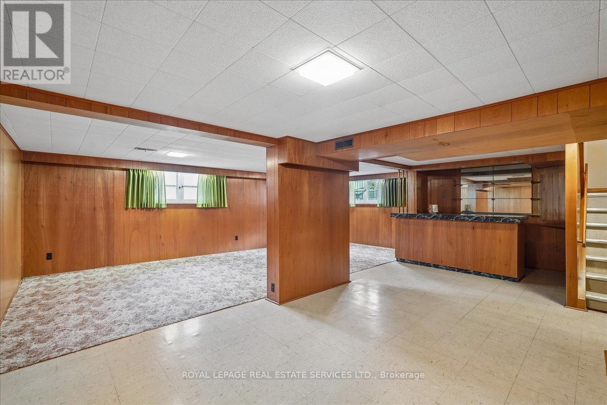 151 Wedgewood Drive, Oakville, Ontario  L6J 4R6 - Photo 19 - W13068900