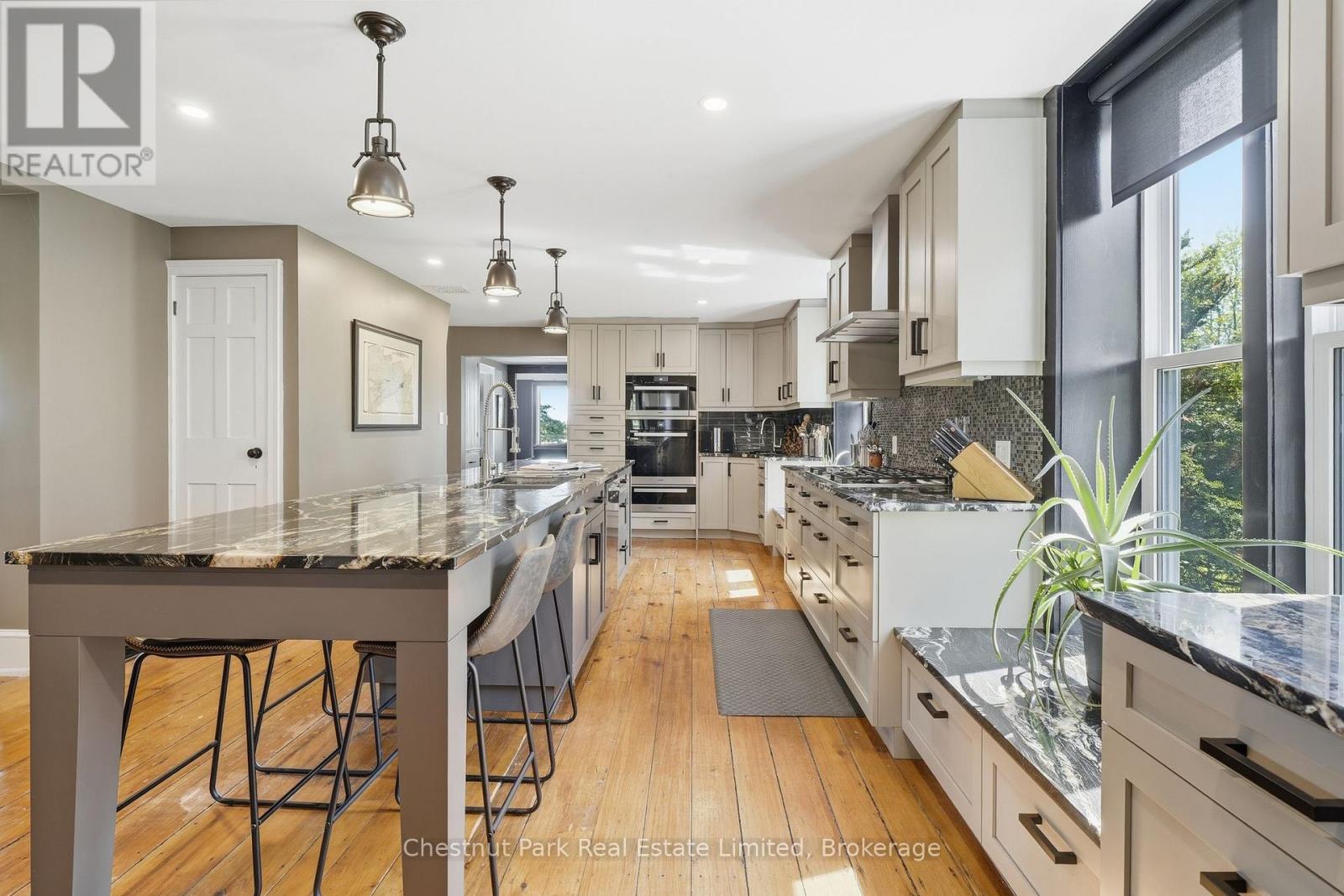 14819 Loyalist Parkway, Prince Edward County, Ontario  K0K 1G0 - Photo 21 - X13183082