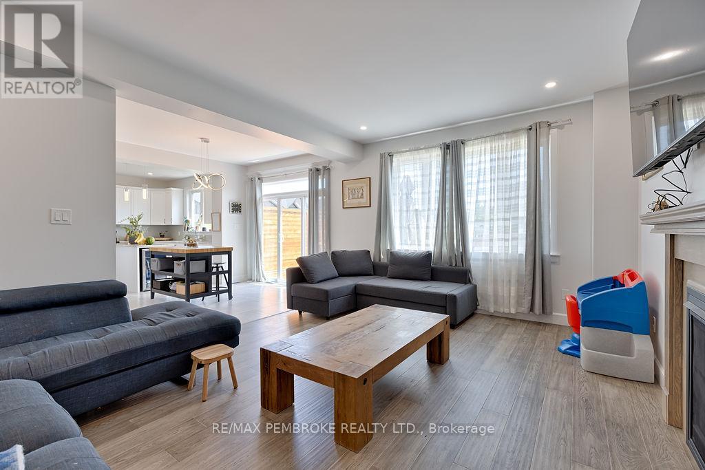 5 Drew Street, Petawawa, Ontario  K8H 0G7 - Photo 21 - X13183292