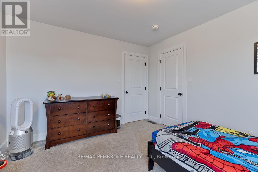 5 Drew Street, Petawawa, Ontario  K8H 0G7 - Photo 30 - X13183292