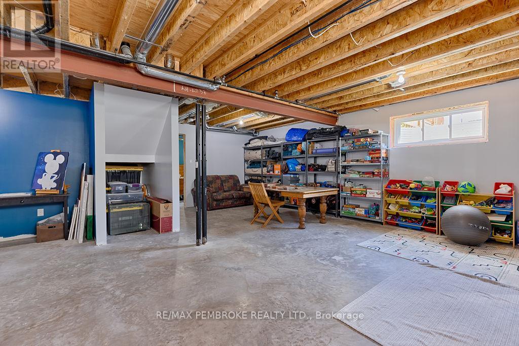 5 Drew Street, Petawawa, Ontario  K8H 0G7 - Photo 38 - X13183292