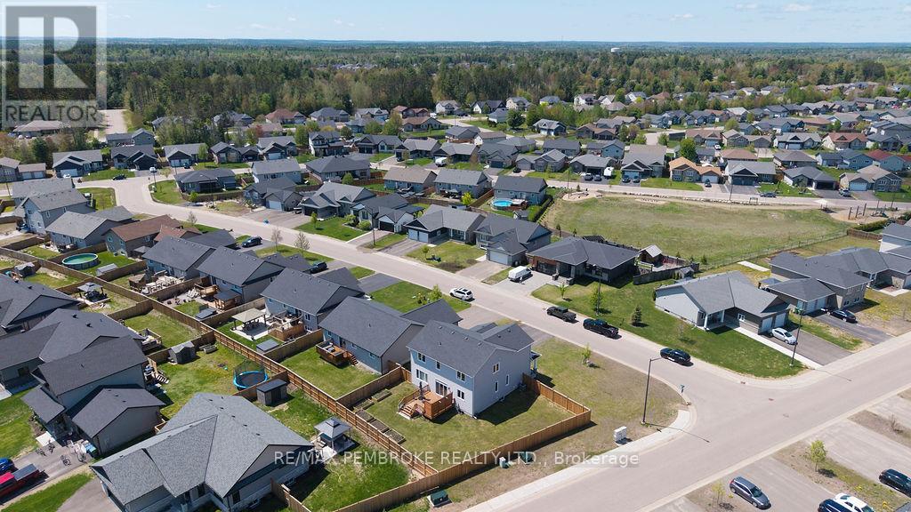 5 Drew Street, Petawawa, Ontario  K8H 0G7 - Photo 40 - X13183292