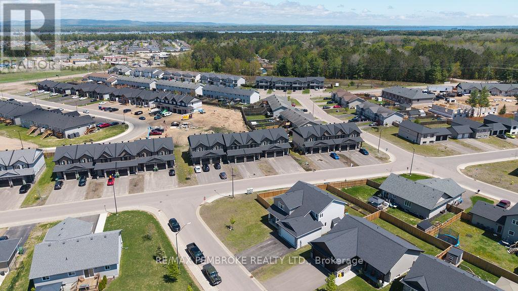5 Drew Street, Petawawa, Ontario  K8H 0G7 - Photo 41 - X13183292