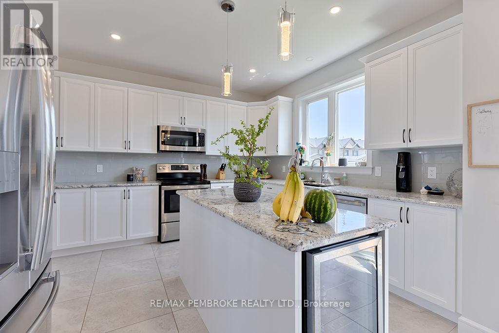 5 Drew Street, Petawawa, Ontario  K8H 0G7 - Photo 6 - X13183292