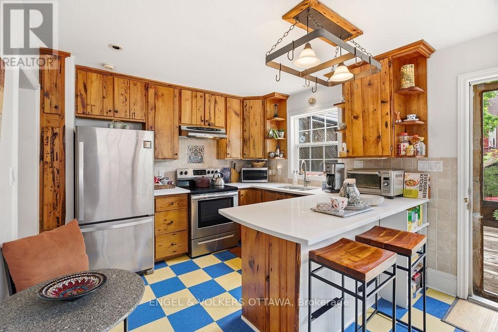 94 Hopewell Avenue, Ottawa, Ontario  K1S 2Z1 - Photo 4 - X13182892