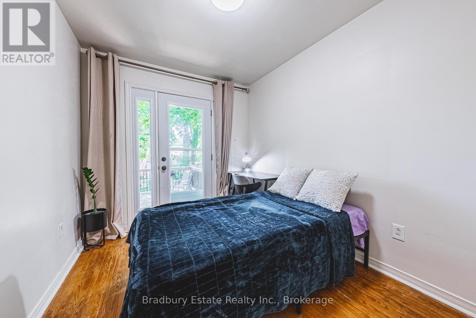 13 East 21st Street, Hamilton, Ontario  L8V 2T3 - Photo 10 - X13183146