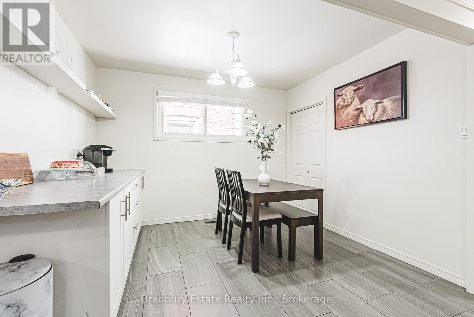 13 East 21st Street, Hamilton, Ontario  L8V 2T3 - Photo 6 - X13183146
