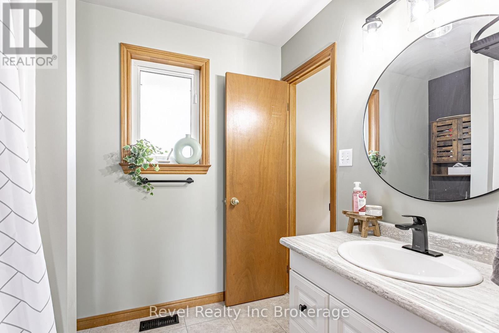 122 Hemlock Road, Ingersoll, Ontario  N5C 3Z6 - Photo 12 - X13183120