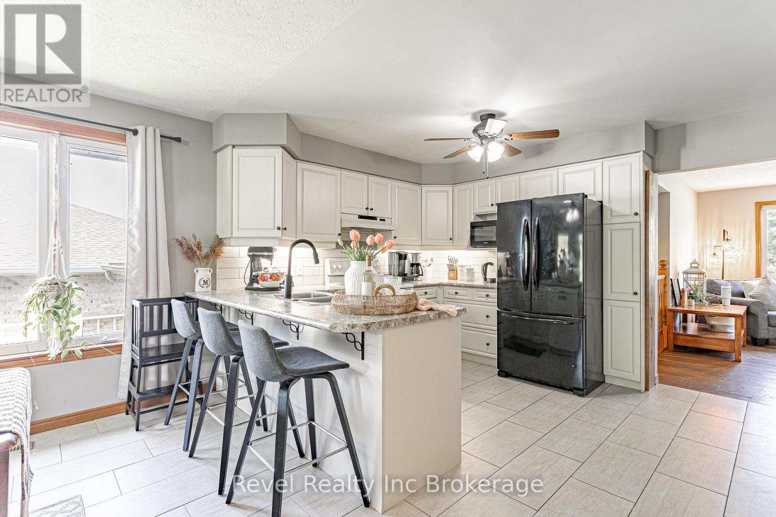 122 Hemlock Road, Ingersoll, Ontario  N5C 3Z6 - Photo 6 - X13183120