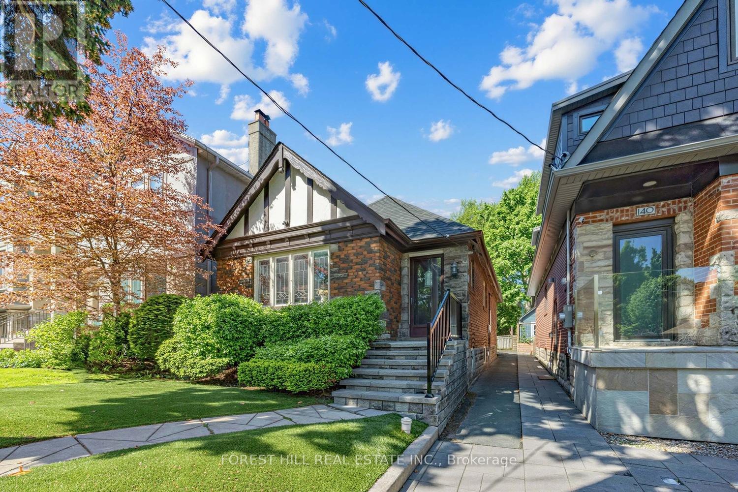 138 Castlewood Road, Toronto, Ontario  M5N 2L6 - Photo 2 - C13155304