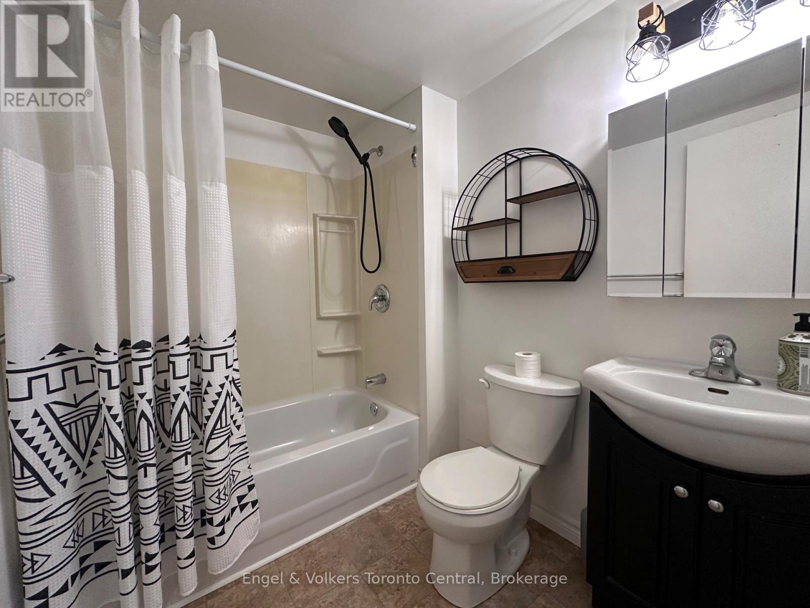 404 - 460 Ontario Street, Collingwood, Ontario  L9Y 4E5 - Photo 19 - S13183448
