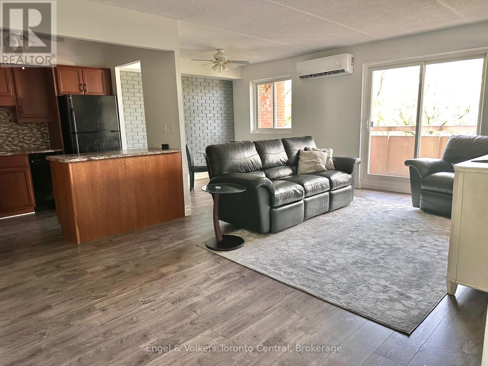 404 - 460 Ontario Street, Collingwood, Ontario  L9Y 4E5 - Photo 5 - S13183448