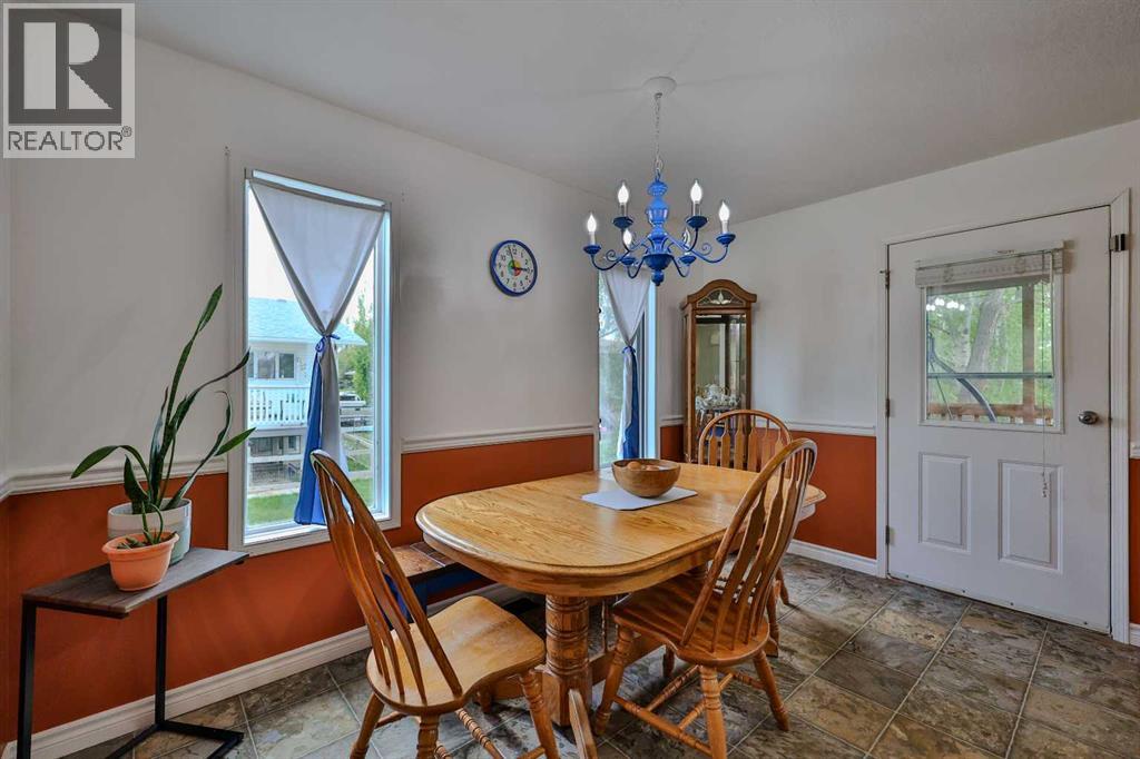 124 N 2 Street E, Magrath, Alberta  T0K 1J0 - Photo 13 - A2311008