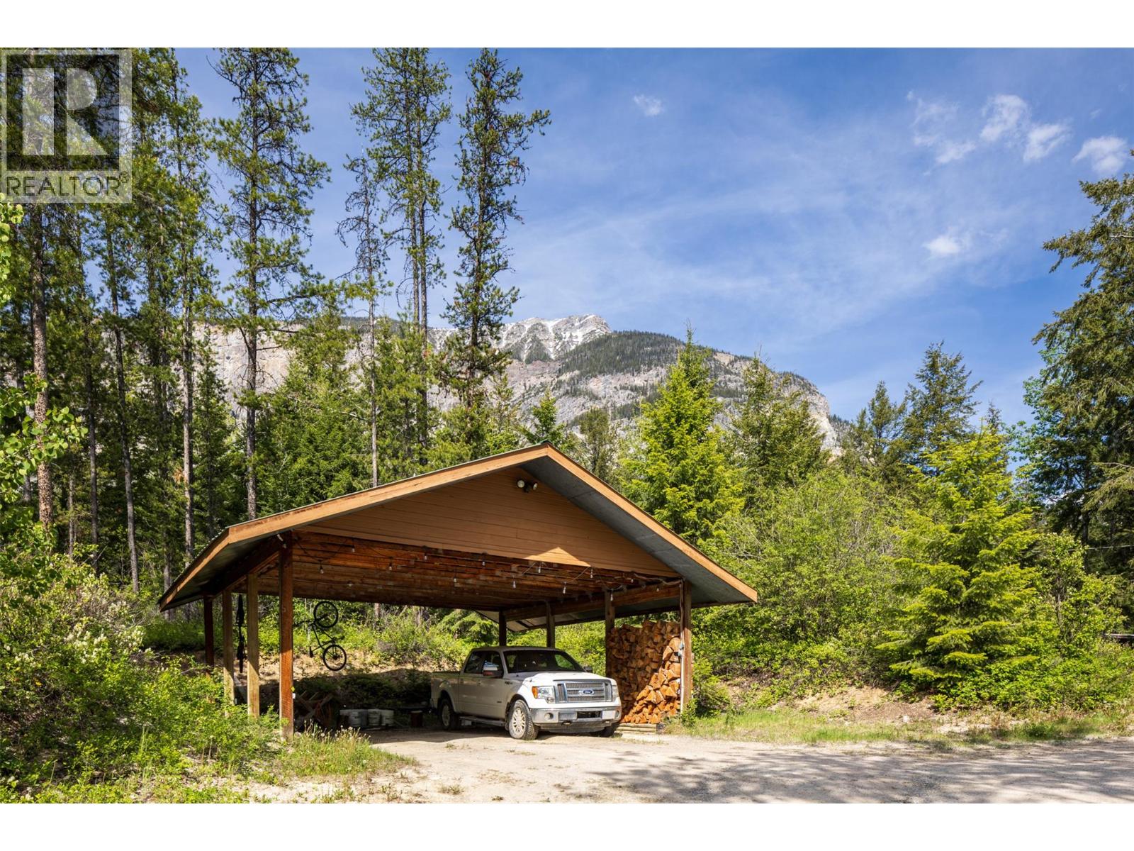 1615 Campbell Road, Golden, British Columbia  V0A 1H7 - Photo 74 - 10372773