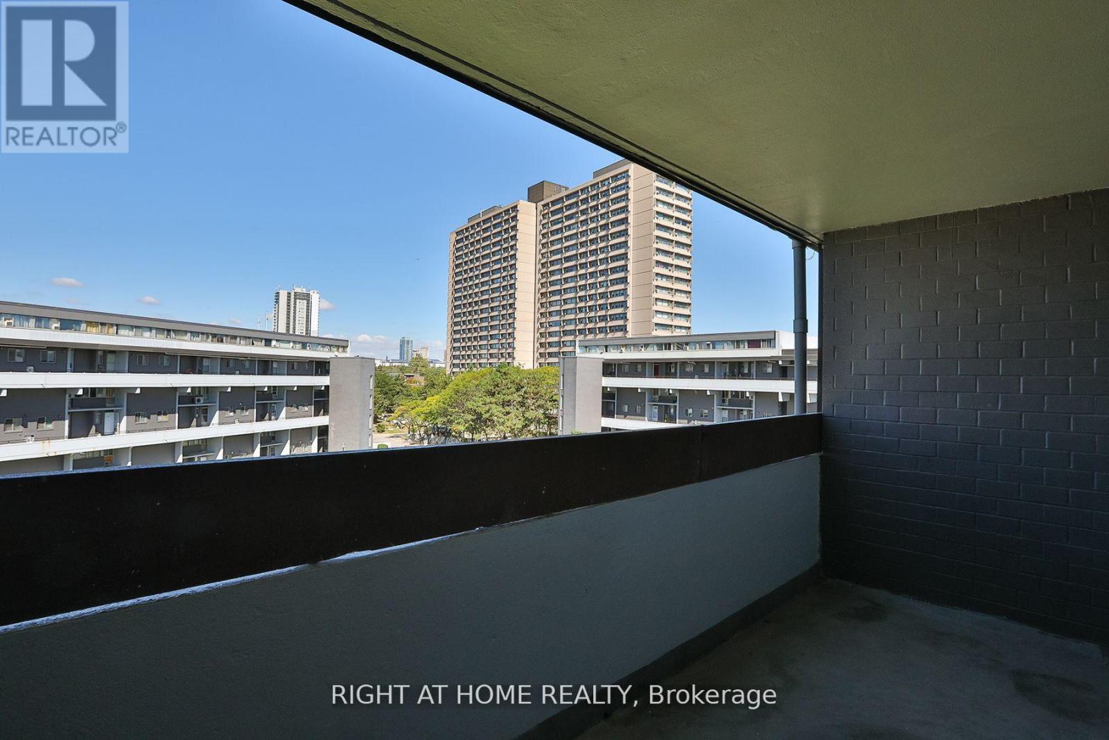 302 - 35 Sunny Glenway, Toronto, Ontario  M3C 2Z5 - Photo 12 - C13183042