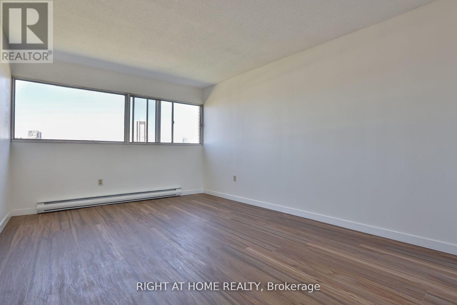 302 - 35 Sunny Glenway, Toronto, Ontario  M3C 2Z5 - Photo 8 - C13183042