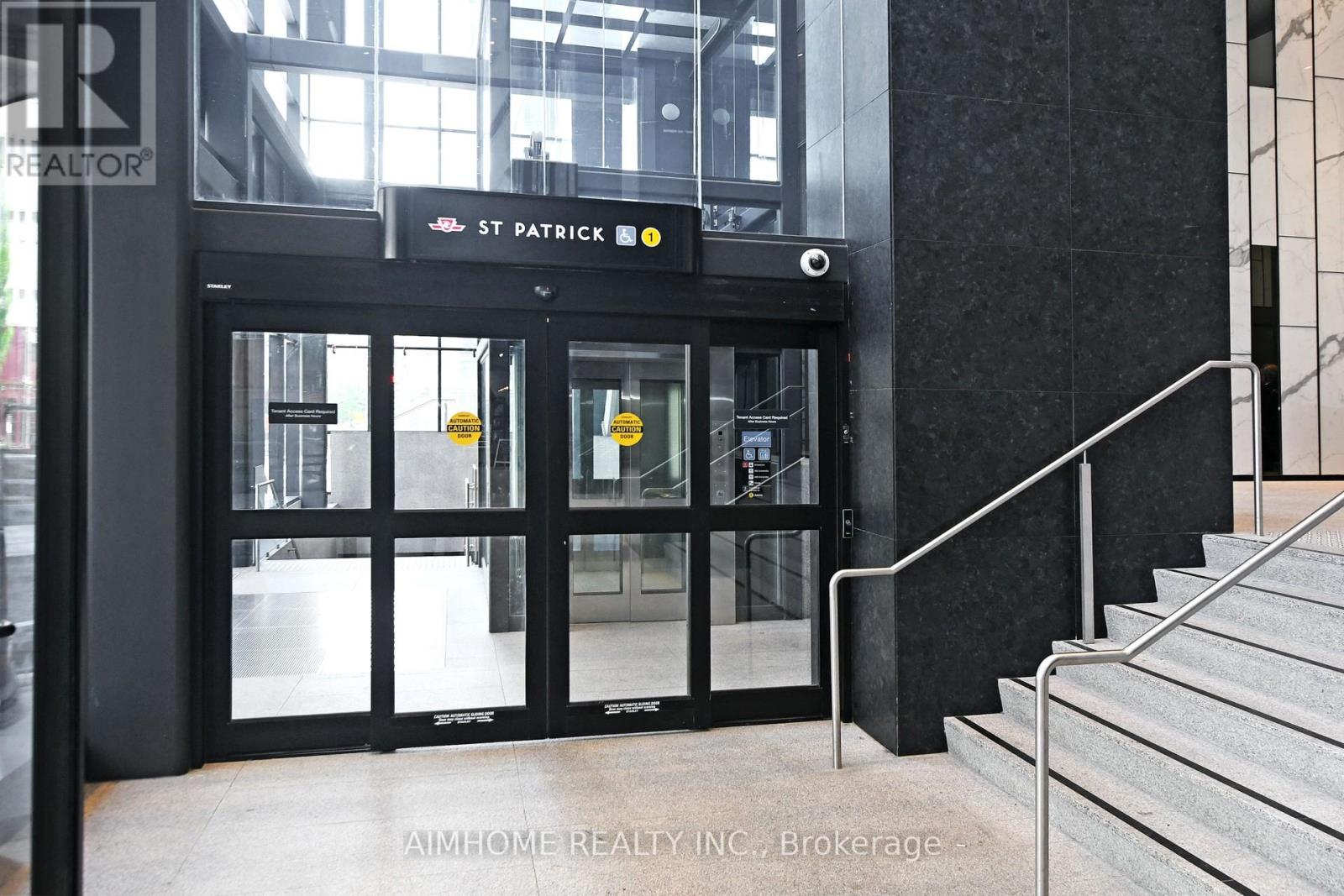 4203 - 488 University Avenue, Toronto, Ontario  M5G 0C1 - Photo 2 - C13183180