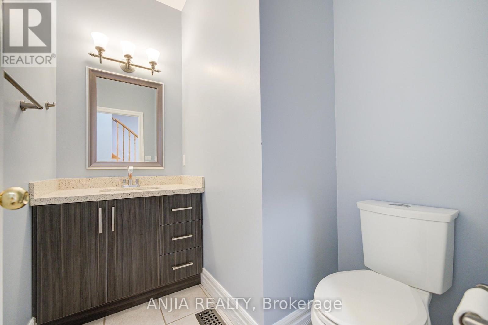 10 Thistledown Crescent, Whitby, Ontario  L1R 3P2 - Photo 15 - E13183036