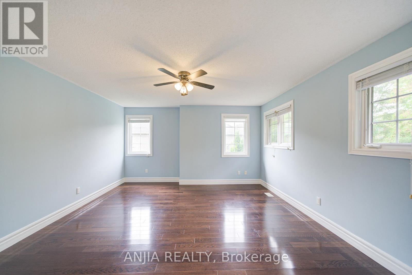 10 Thistledown Crescent, Whitby, Ontario  L1R 3P2 - Photo 17 - E13183036