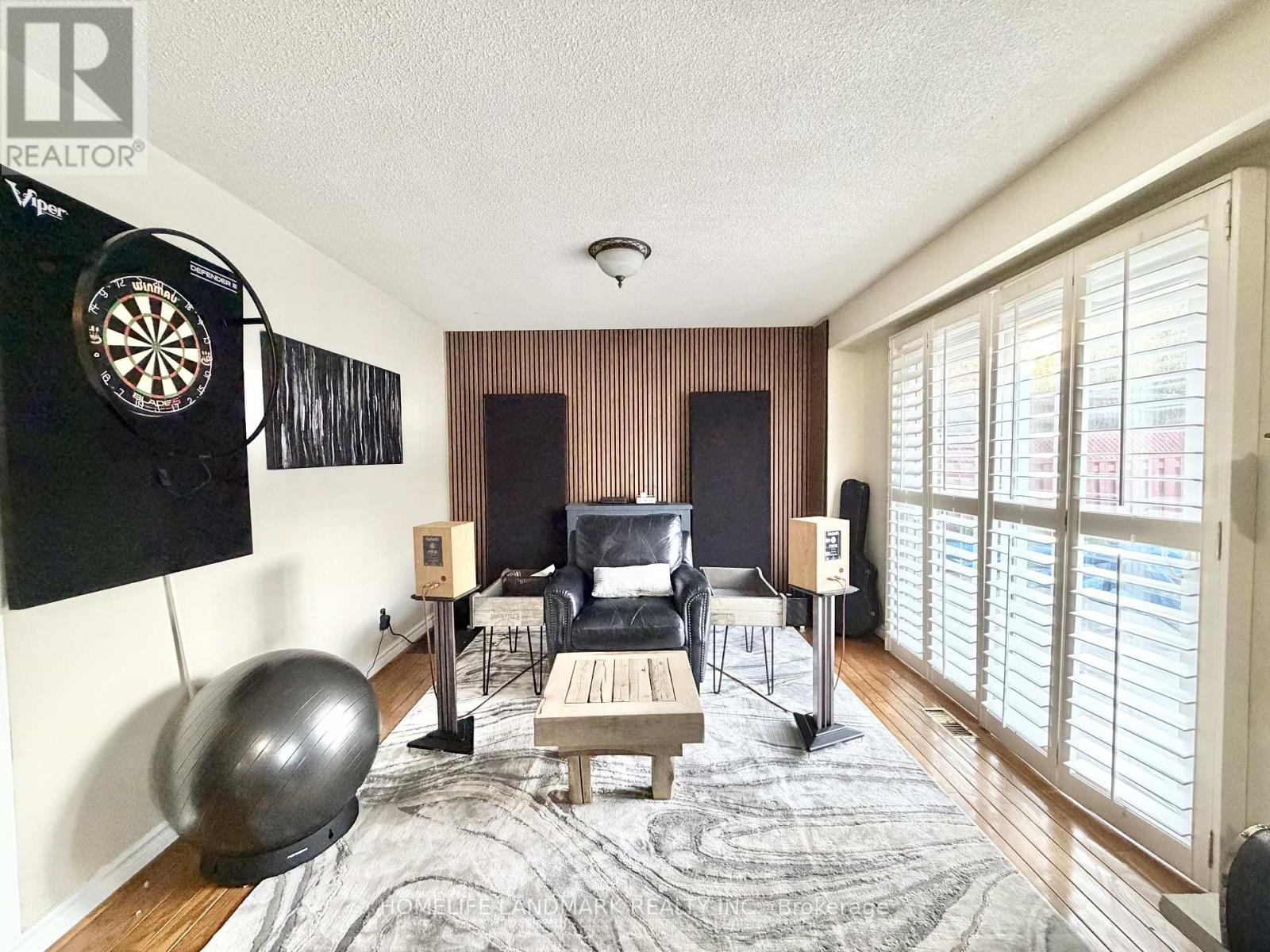 1887 Rosefield Road, Pickering, Ontario  L1V 3K1 - Photo 5 - E13183170