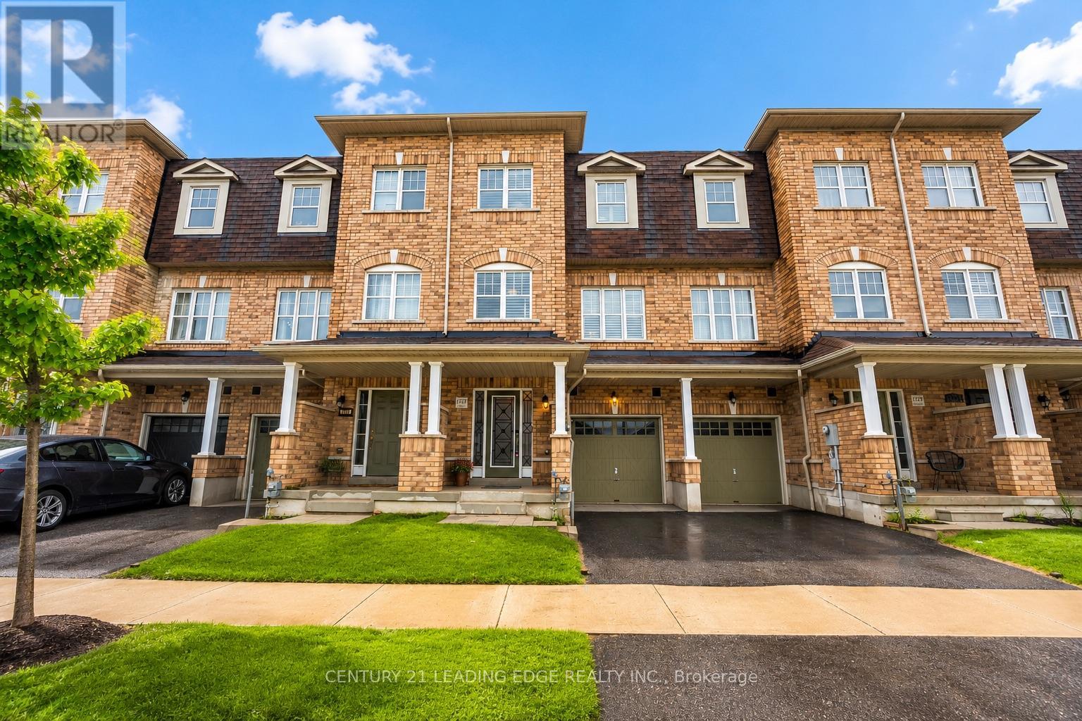 1727 Carousel Drive, Pickering, Ontario  L1X 0C1 - Photo 2 - E13183496