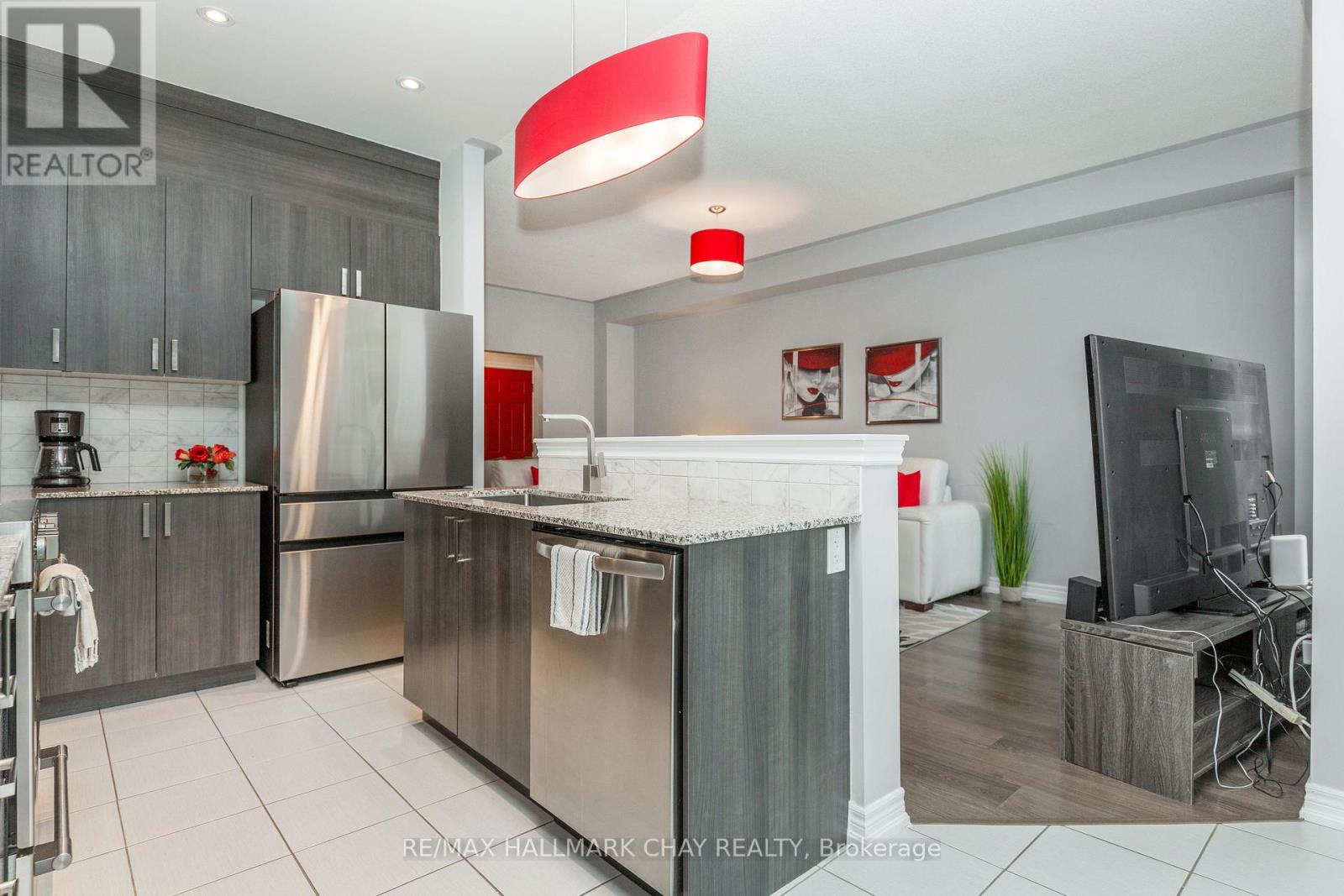 4 Greenwood Drive, Essa, Ontario  L3W 0N5 - Photo 16 - N13183110