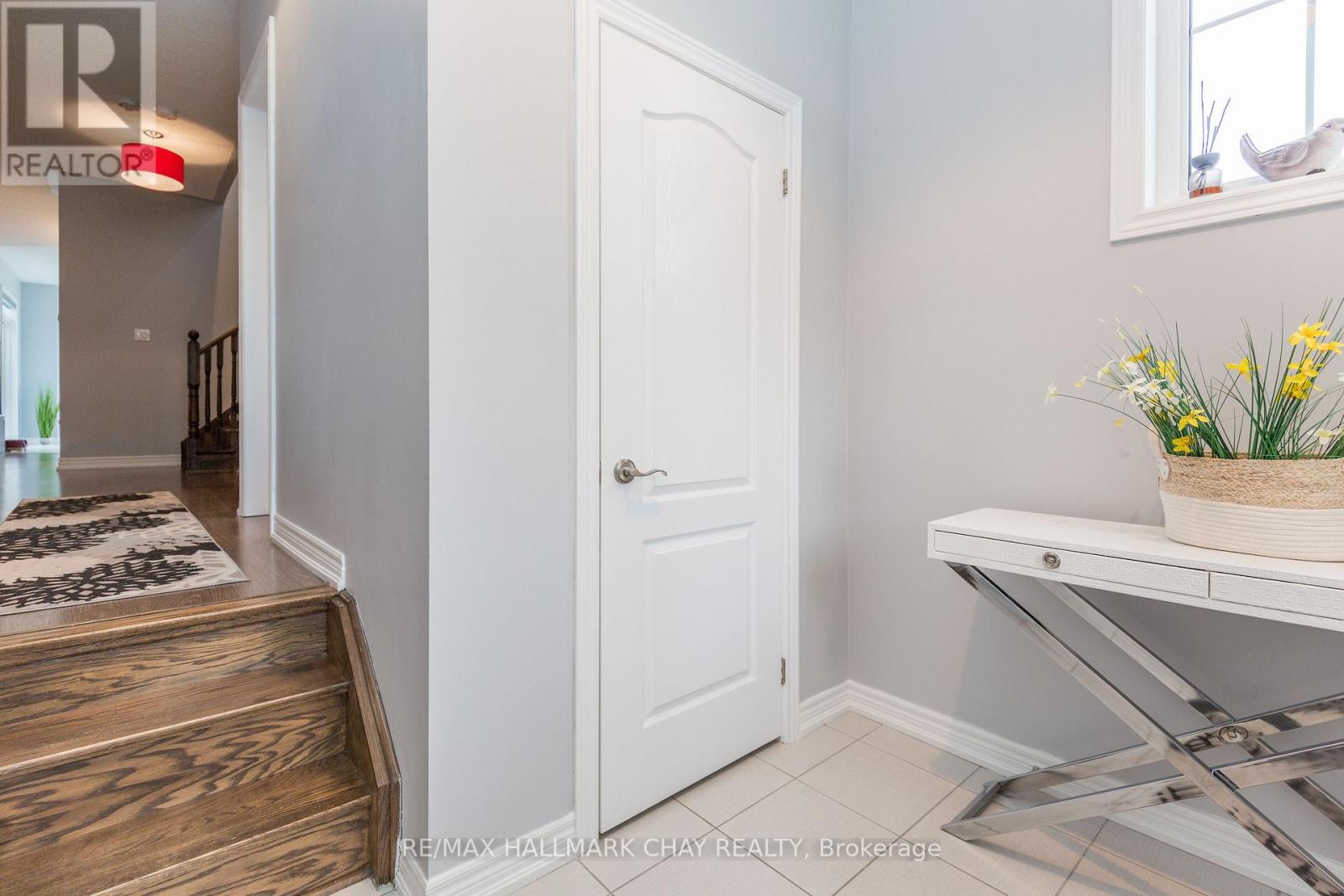 4 Greenwood Drive, Essa, Ontario  L3W 0N5 - Photo 8 - N13183110