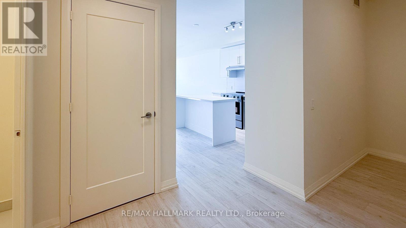 2502 - 27 Korda Gate E, Vaughan, Ontario  L4K 0G5 - Photo 3 - N13183174