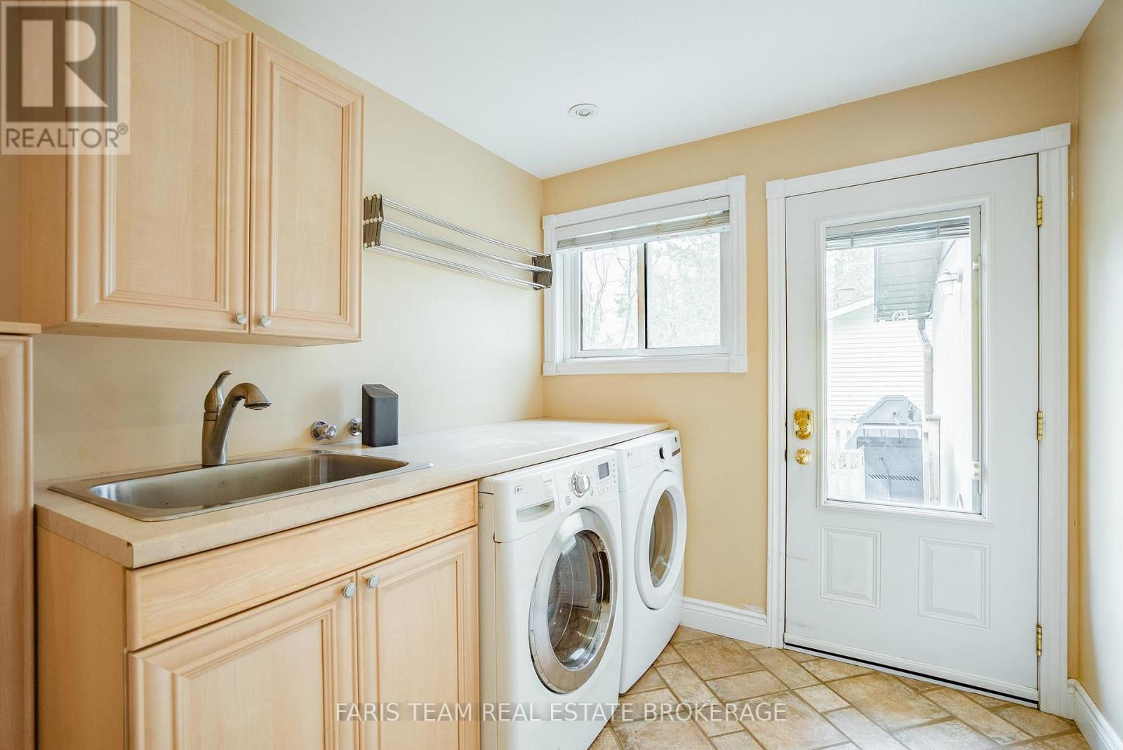 21 Poplar Crescent, Oro-Medonte, Ontario  L0L 1T0 - Photo 25 - S13183152