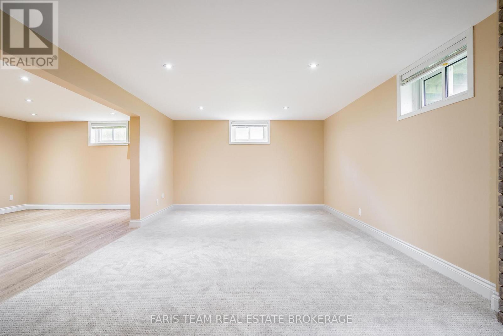 21 Poplar Crescent, Oro-Medonte, Ontario  L0L 1T0 - Photo 32 - S13183152