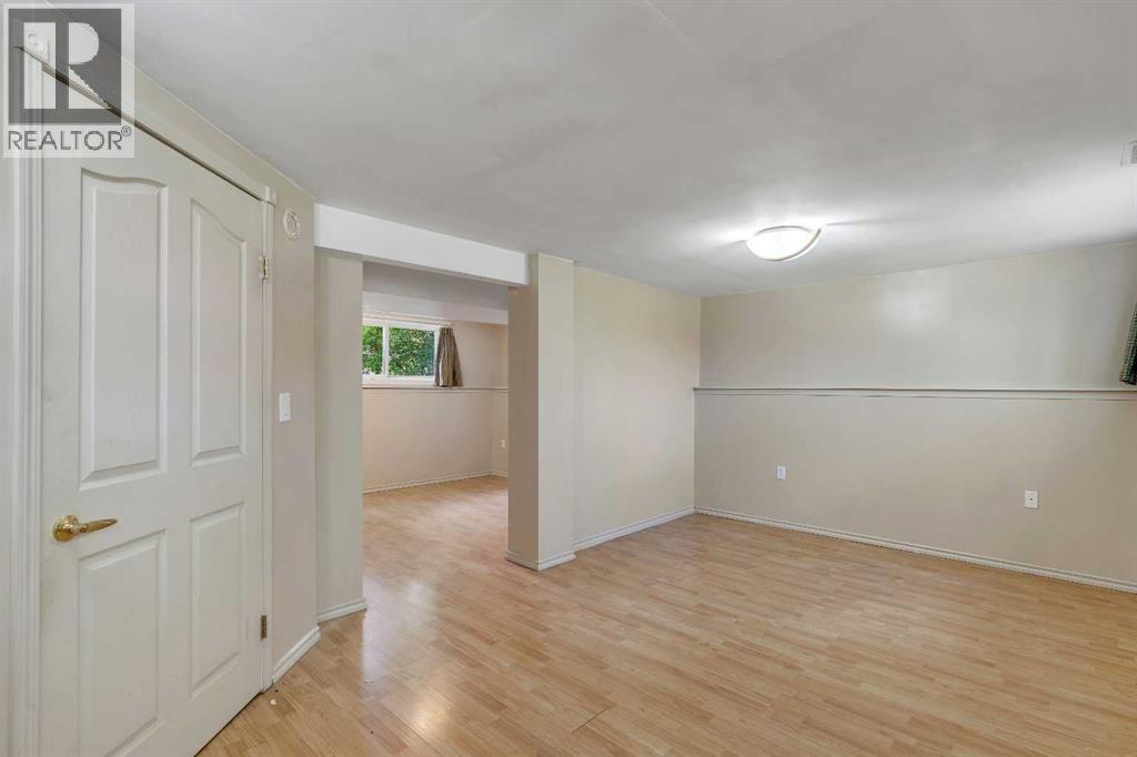8432 Elbow Drive Sw, Calgary, Alberta  T2V 1K8 - Photo 19 - A2313084
