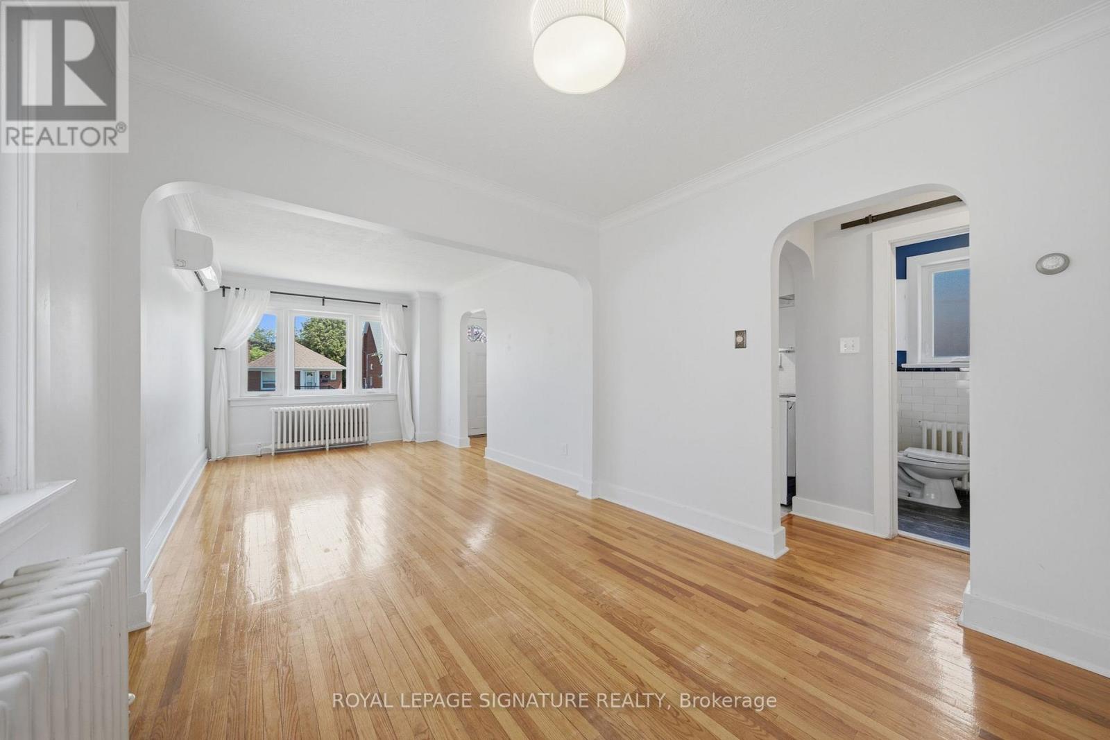 20 Aldgate Avenue, Toronto, Ontario  M8Y 3L6 - Photo 14 - W13182986