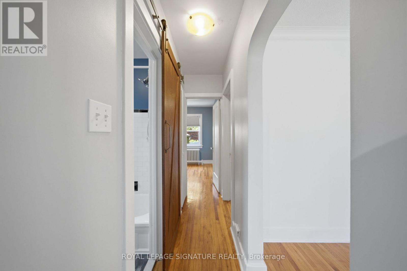 20 Aldgate Avenue, Toronto, Ontario  M8Y 3L6 - Photo 22 - W13182986