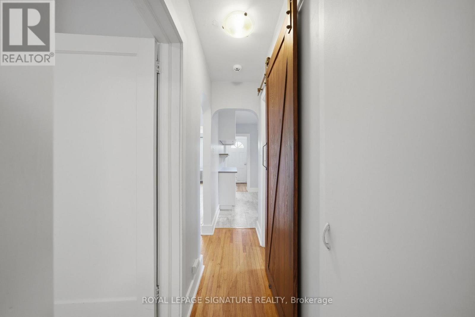 20 Aldgate Avenue, Toronto, Ontario  M8Y 3L6 - Photo 23 - W13182986