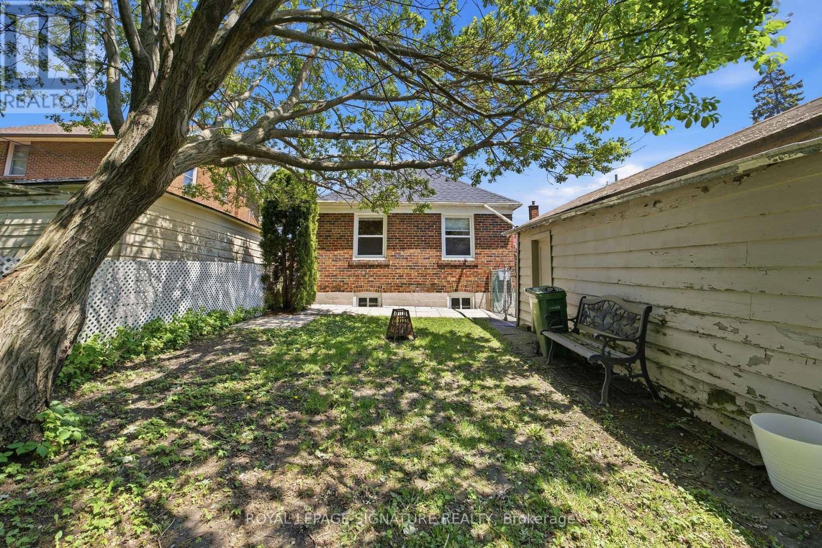 20 Aldgate Avenue, Toronto, Ontario  M8Y 3L6 - Photo 47 - W13182986